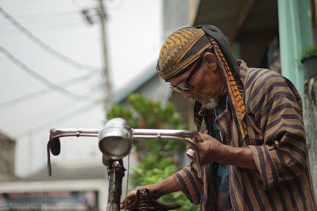 Pelajari bahasa lokal